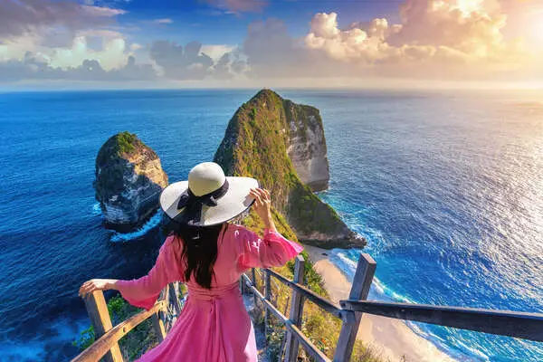 Kelingking Beach: Surga Tersembunyi di Nusa Penida