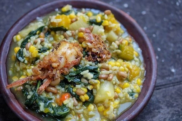 Bubur Ledok Makanan Khas Nusa Penida : Bubur Jagung Sehat dan Bervariasi