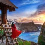 The Famous Tree House Molenteng during Nusa Penida east side tour